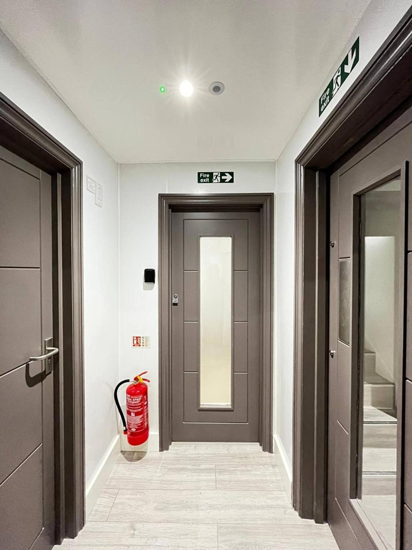 Apt 03 Beachside Beauty Central Studio Steps From Cafes Hove Exteriér fotografie