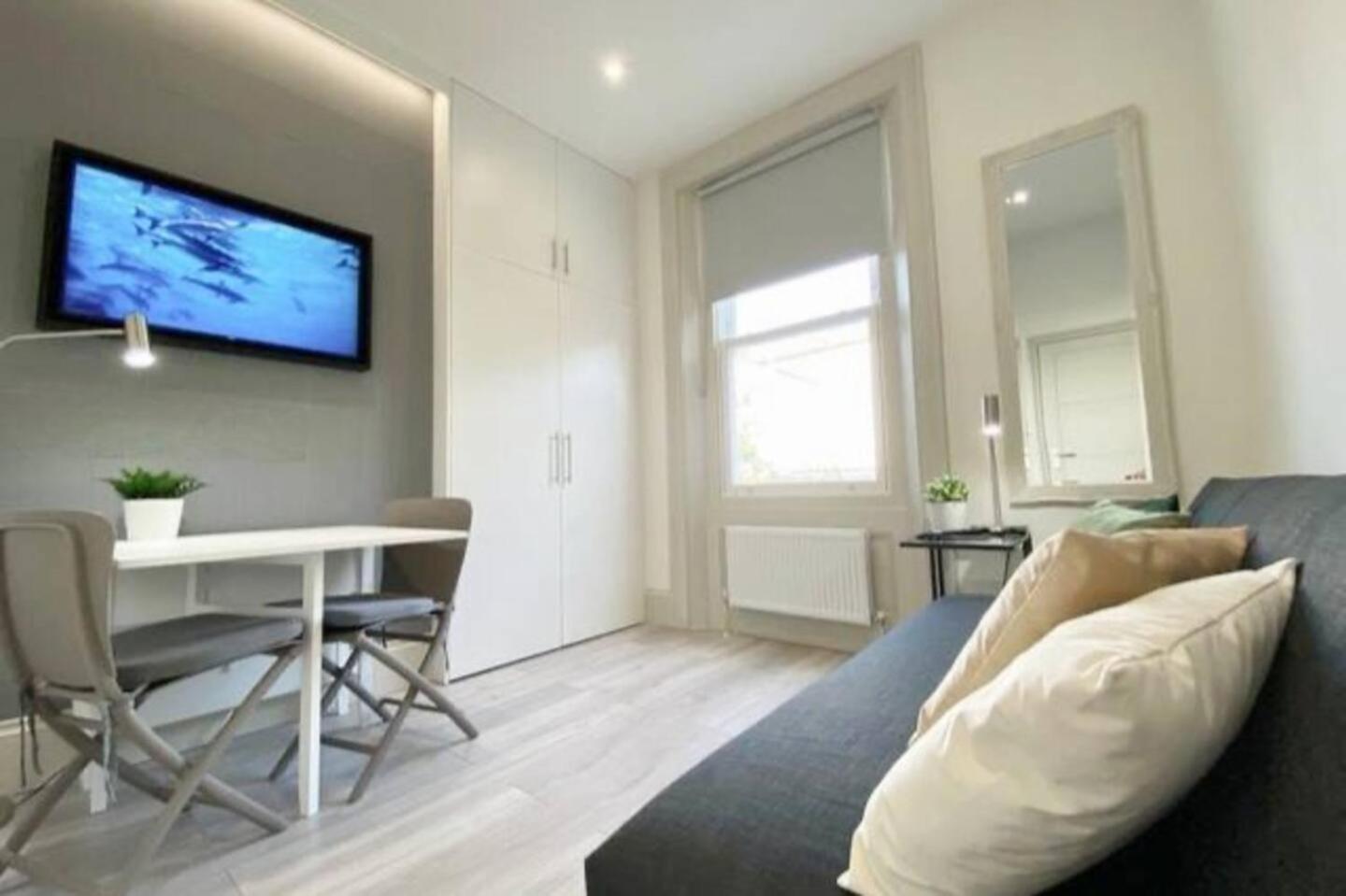 Apt 03 Beachside Beauty Central Studio Steps From Cafes Hove Exteriér fotografie